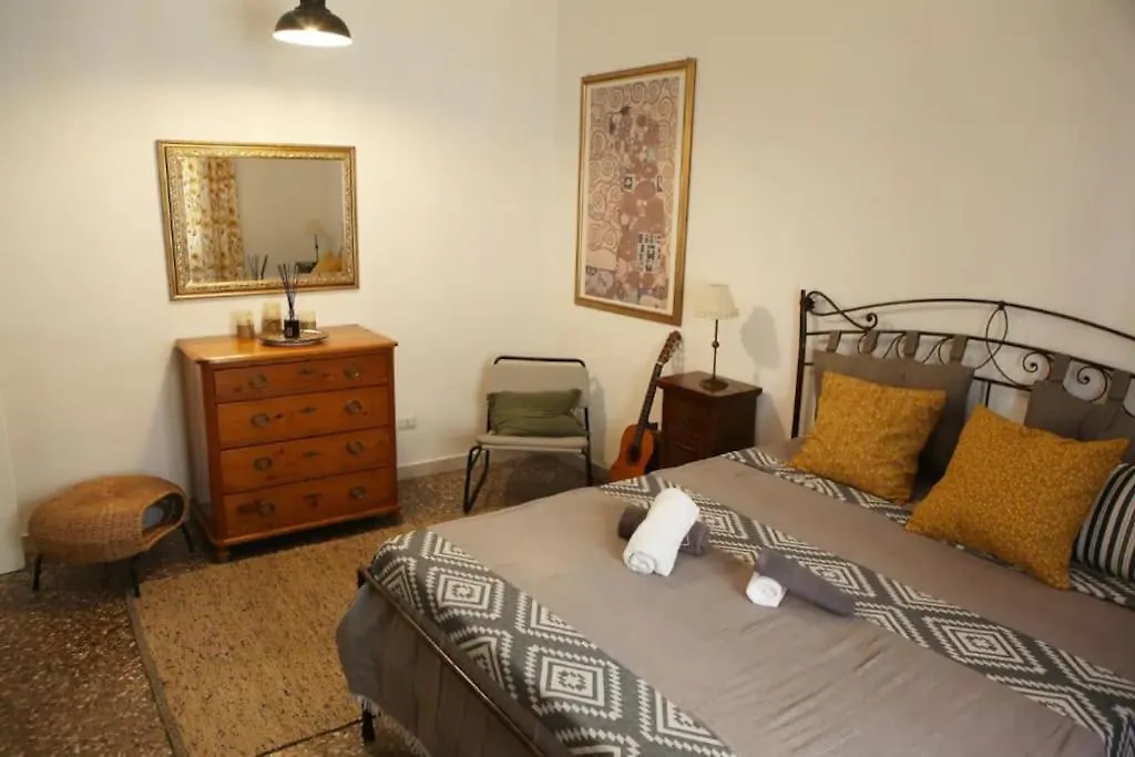 Porta Maggiore Modern Apartment-1